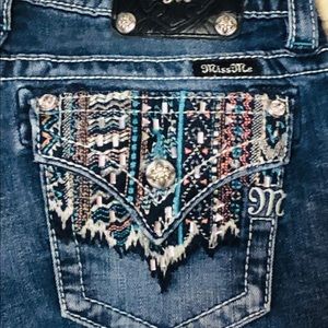 Miss Me Jeans / size 31 / hemmed to 28 inseam